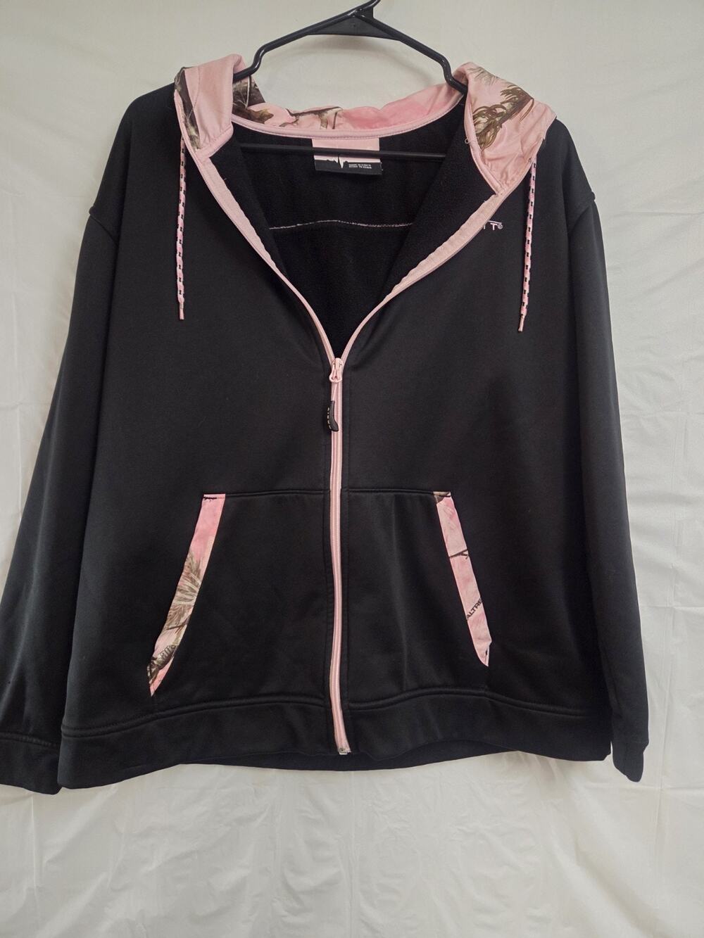 Habit/Realtree Softshell Jacket Full Zip Womens Large Pink/Black Camo